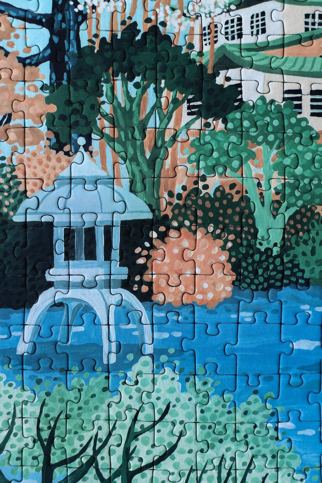 Osaka Castle jigsaw puzzle close up showing detail of the water and plants 